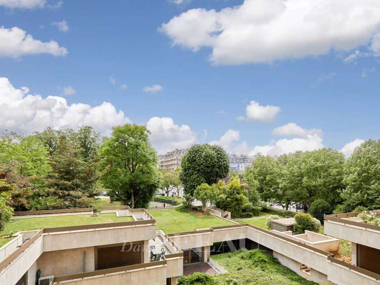 Appartement Paris 16e - 2 chambres - 122m²