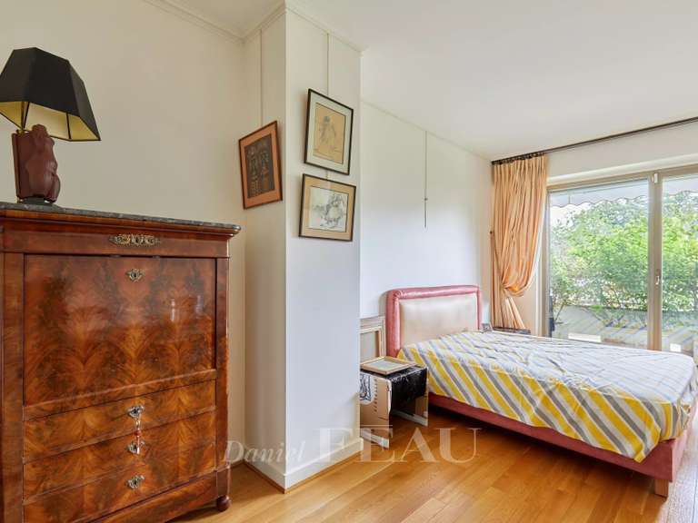 Appartement Paris 16e - 2 chambres - 122m²