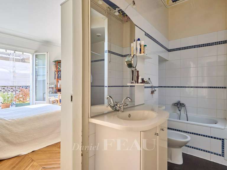 Appartement Paris 16e - 3 chambres - 117m²