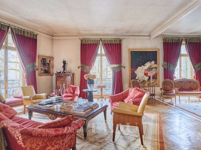 Appartement Paris 16e - 3 chambres - 247m²