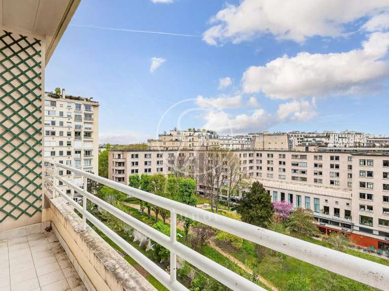 Appartement Paris 16e - 3 chambres - 109m²