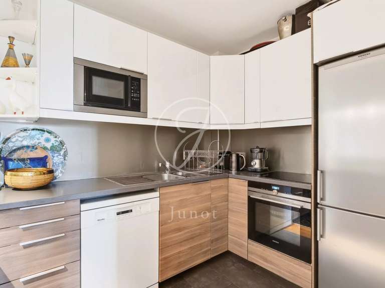 Appartement Paris 16e - 3 chambres - 109m²