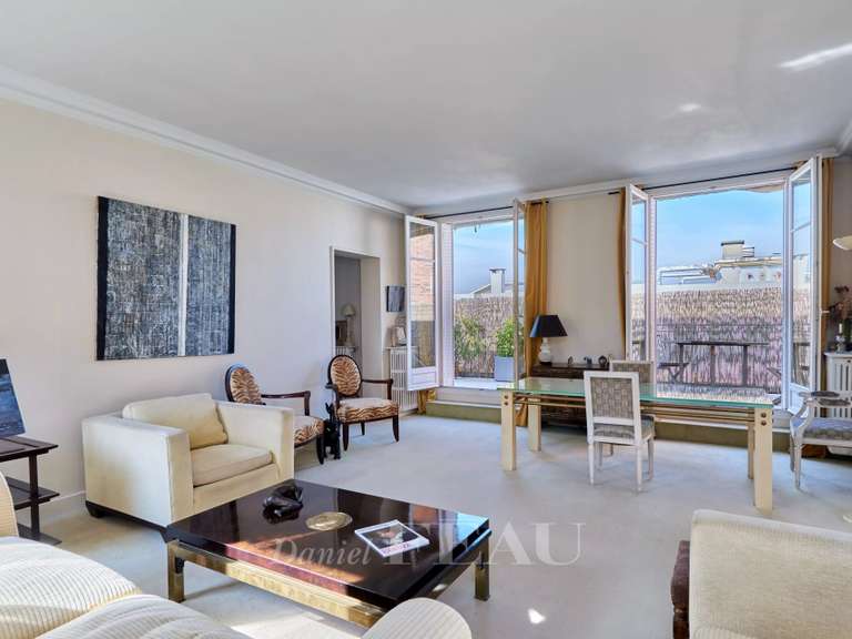 Appartement Paris 16e - 2 chambres - 105m²