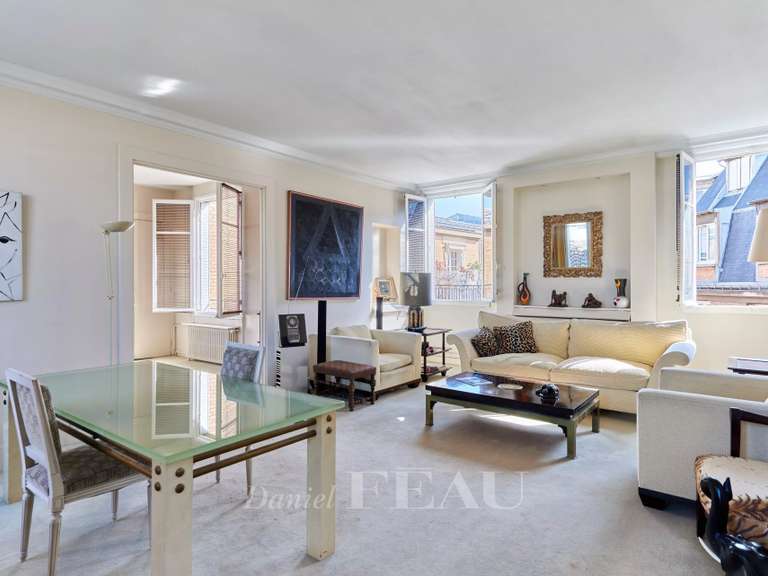 Appartement Paris 16e - 2 chambres - 105m²