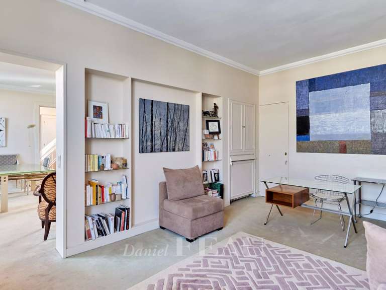 Appartement Paris 16e - 2 chambres - 105m²