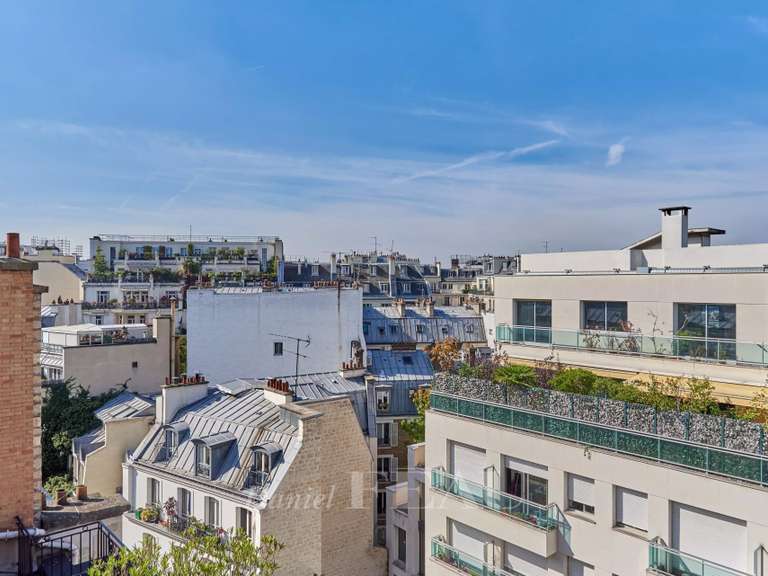 Appartement Paris 16e - 2 chambres - 105m²