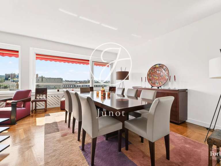 Appartement Paris 16e - 3 chambres - 142m²