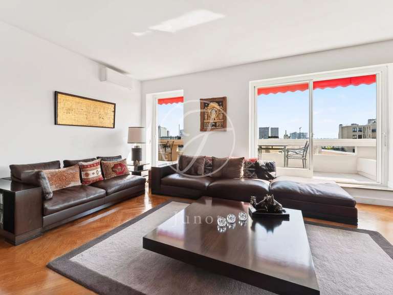 Appartement Paris 16e - 3 chambres - 142m²