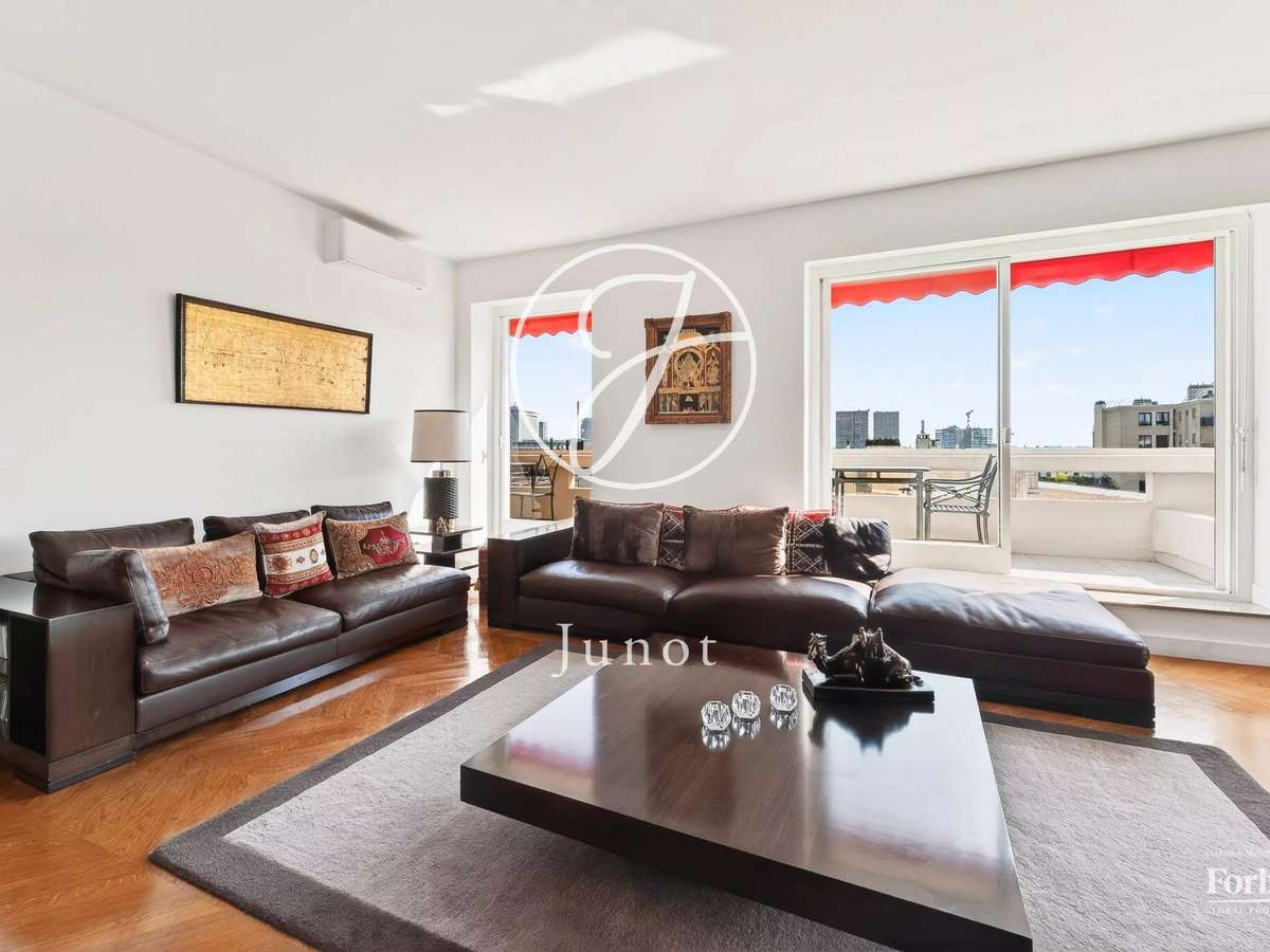 Apartment Paris 16e