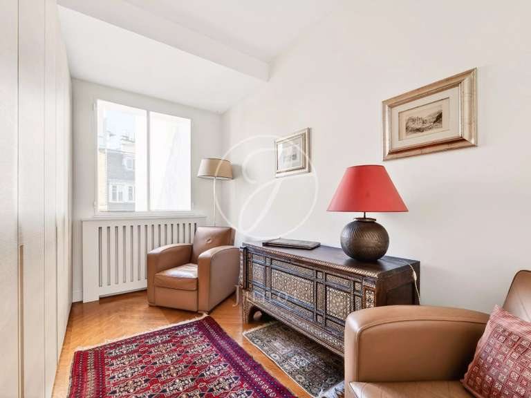 Appartement Paris 16e - 3 chambres - 142m²