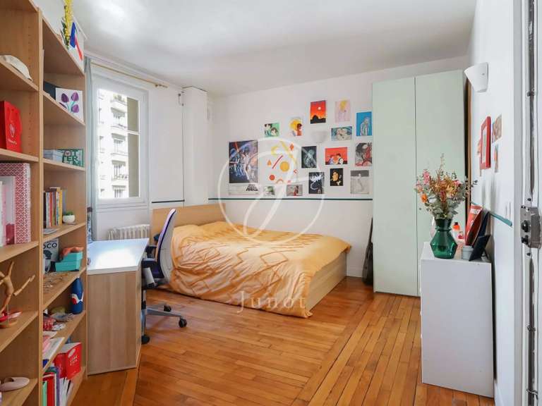 Appartement Paris 16e - 4 chambres - 169m²