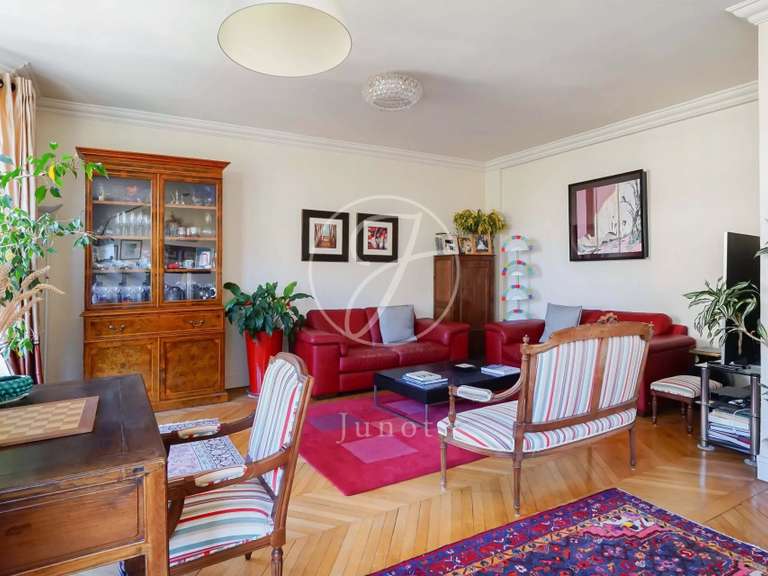 Appartement Paris 16e - 4 chambres - 169m²