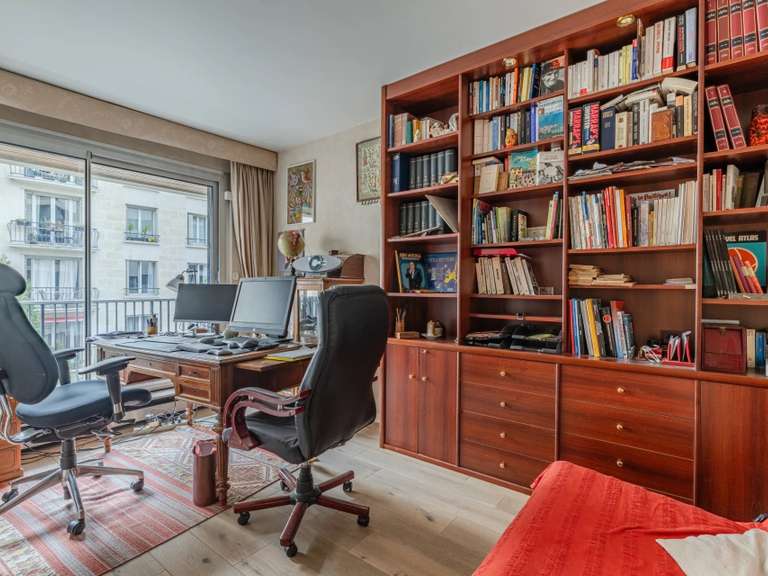 Appartement Paris 16e - 3 chambres - 120m²