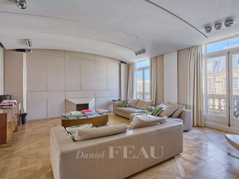 Appartement Paris 16e - 5 chambres - 232m²
