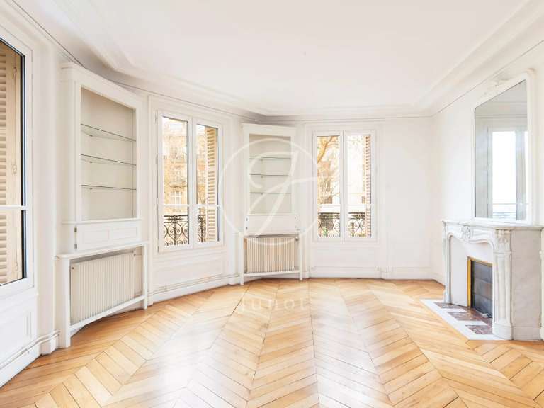 Appartement Paris 16e - 2 chambres - 104m²
