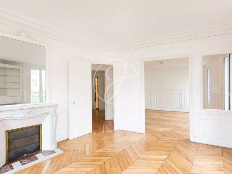 Appartement Paris 16e - 2 chambres - 104m²