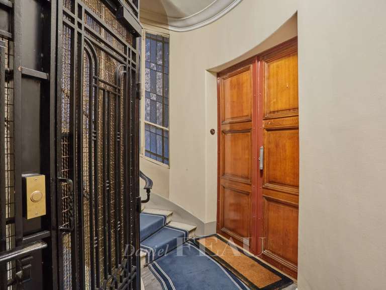 Appartement Paris 16e - 2 chambres - 110m²