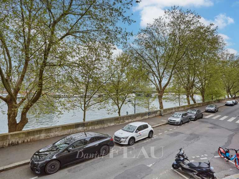 Appartement Paris 16e - 2 chambres - 110m²