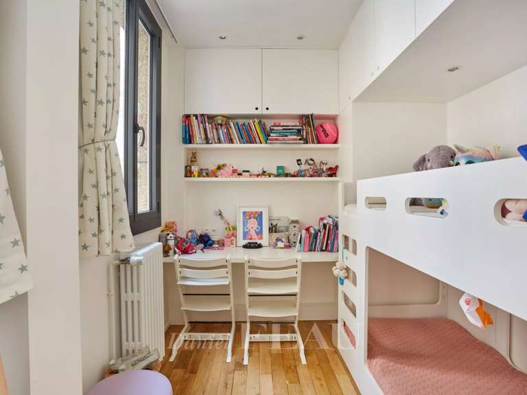 Appartement Paris 16e - 3 chambres - 88m²