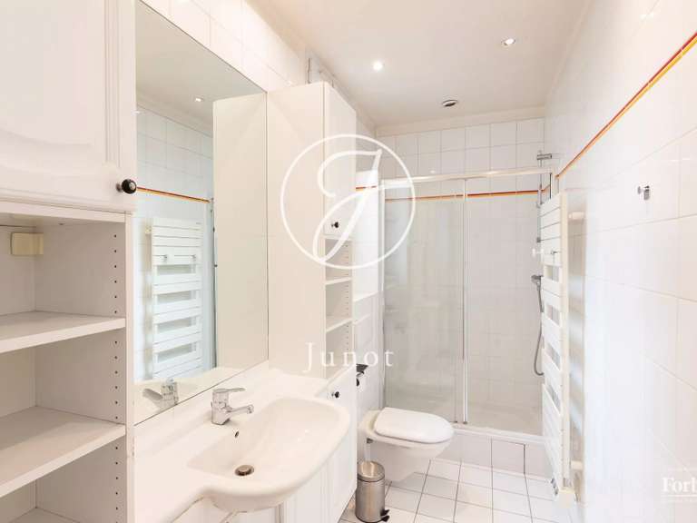 Apartment Paris 16e - 4 bedrooms - 196m²