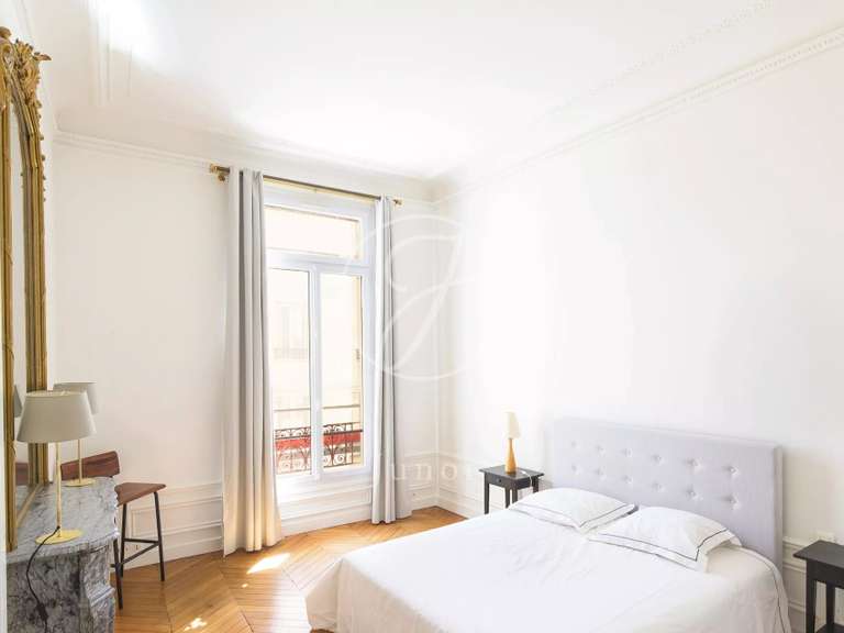 Appartement Paris 16e - 4 chambres - 196m²
