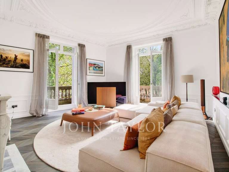 Appartement Paris 16e - 2 chambres - 112m²