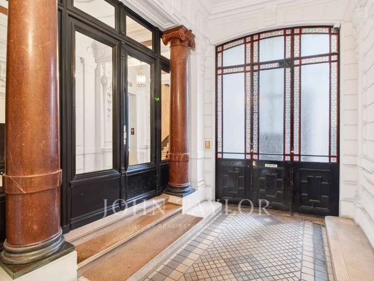 Appartement Paris 16e - 2 chambres - 112m²