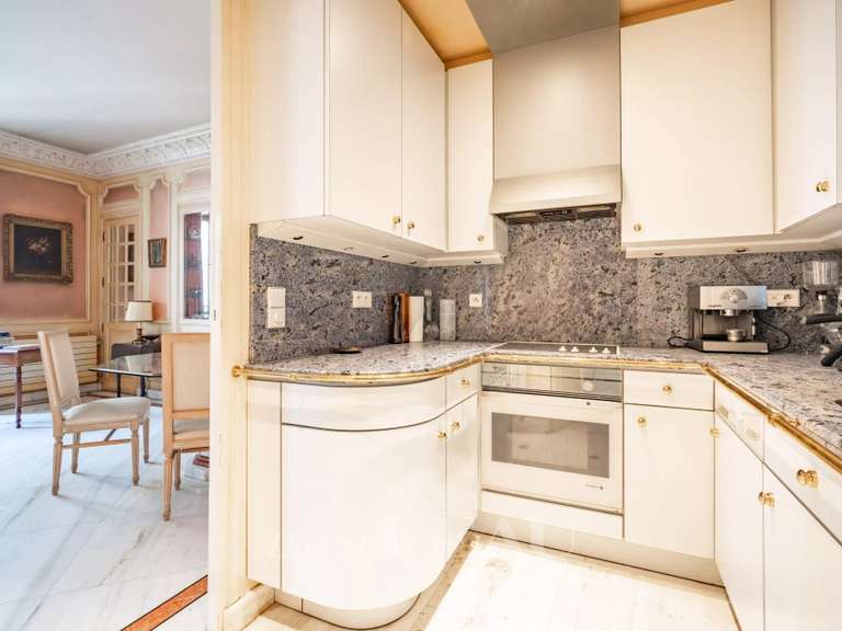 Appartement Paris 16e - 3 chambres - 112m²