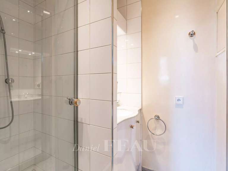 Appartement Paris 16e - 3 chambres - 112m²