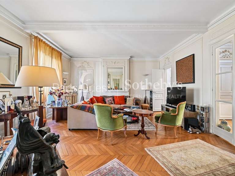 Appartement Paris 16e - 3 chambres - 161m²