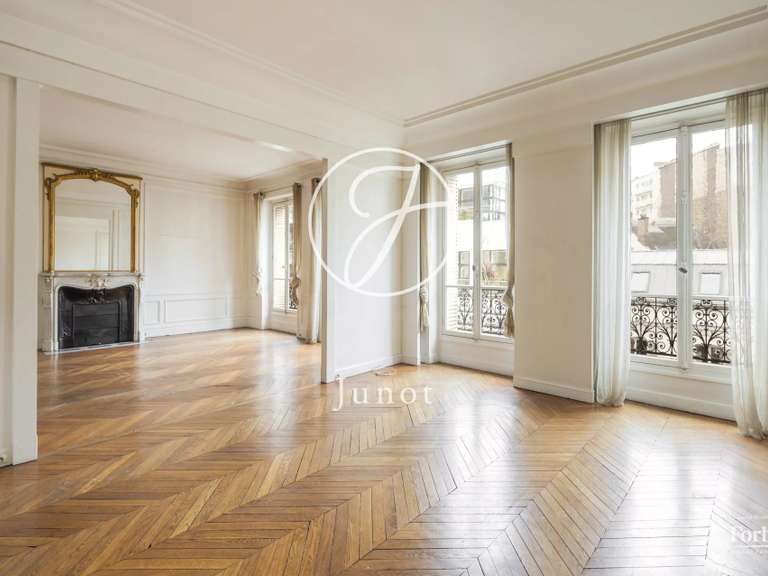 Appartement Paris 16e - 5 chambres - 235m²