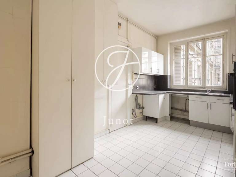 Appartement Paris 16e - 5 chambres - 235m²