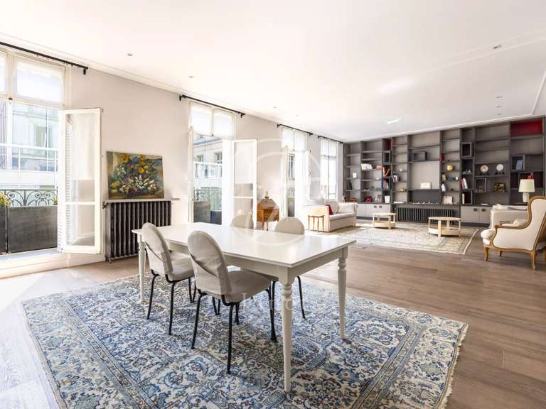 Appartement Paris 16e - 4 chambres - 257m²