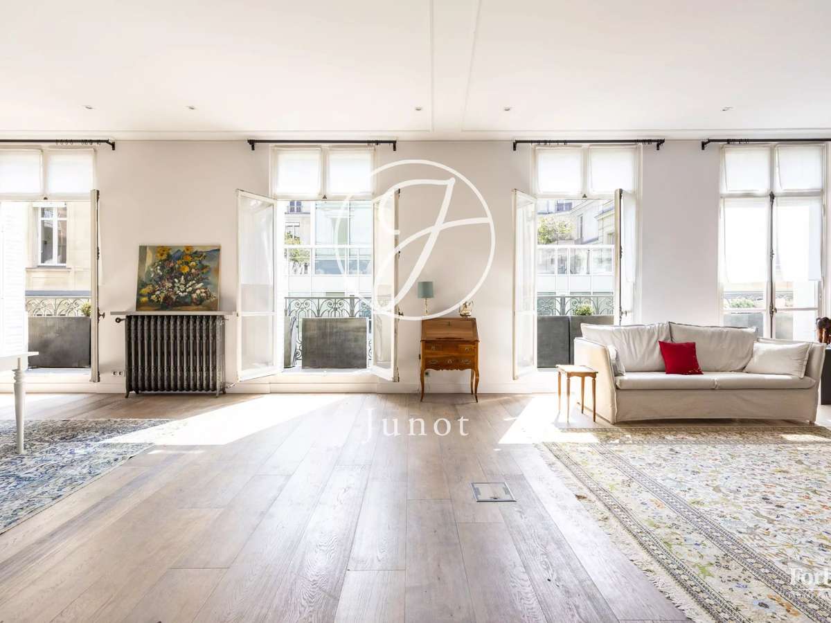 Apartment Paris 16e