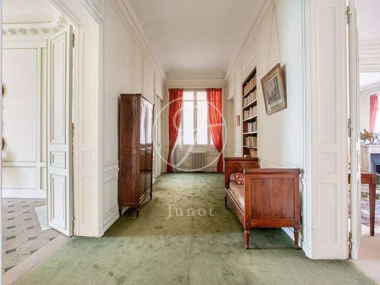 Appartement Paris 16e - 7 chambres - 300m²