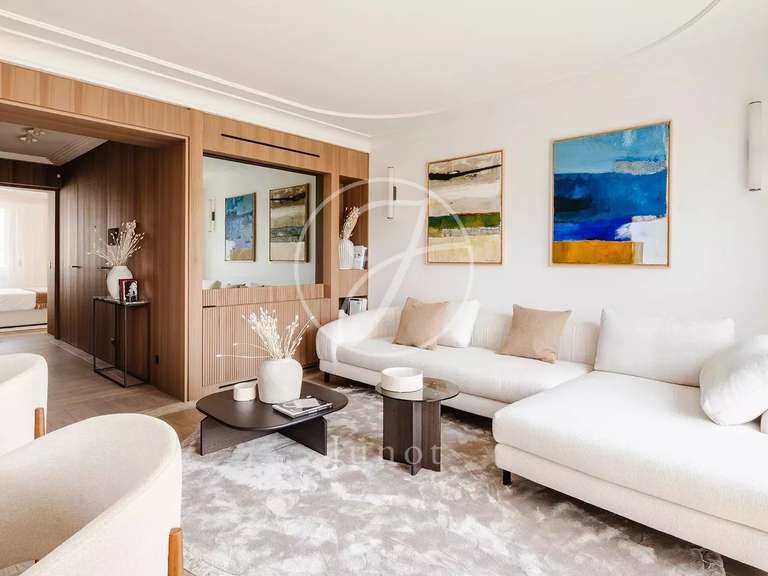 Appartement Paris 16e - 2 chambres - 84m²