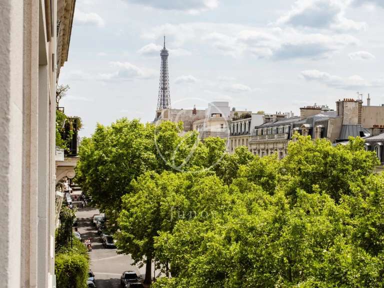 Appartement Paris 16e - 2 chambres - 84m²