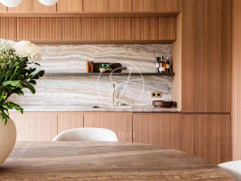 Appartement Paris 16e - 2 chambres - 84m²