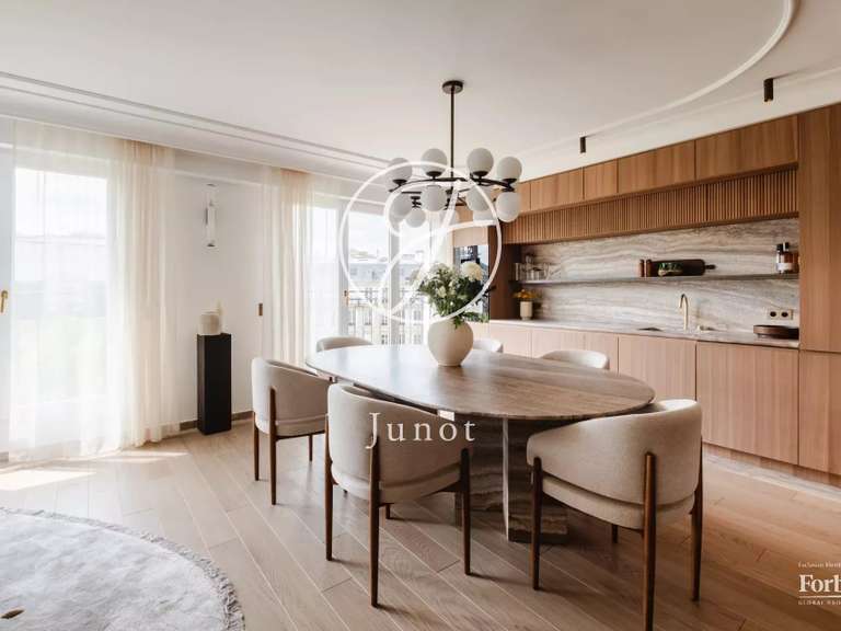 Apartment Paris 16e - 2 bedrooms - 84m²
