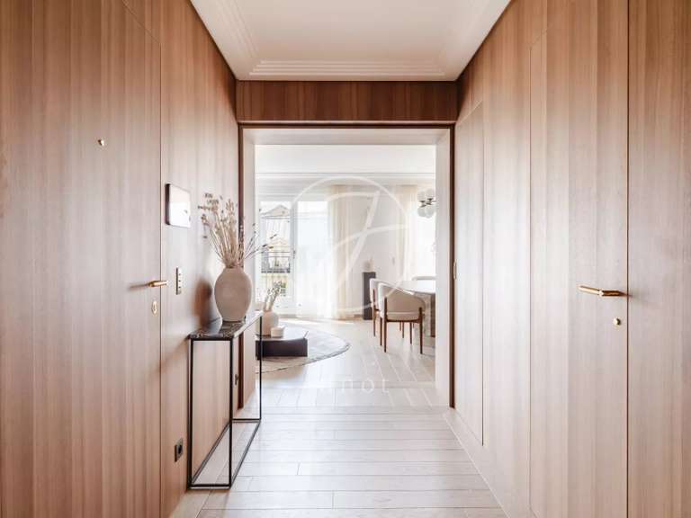 Appartement Paris 16e - 2 chambres - 84m²