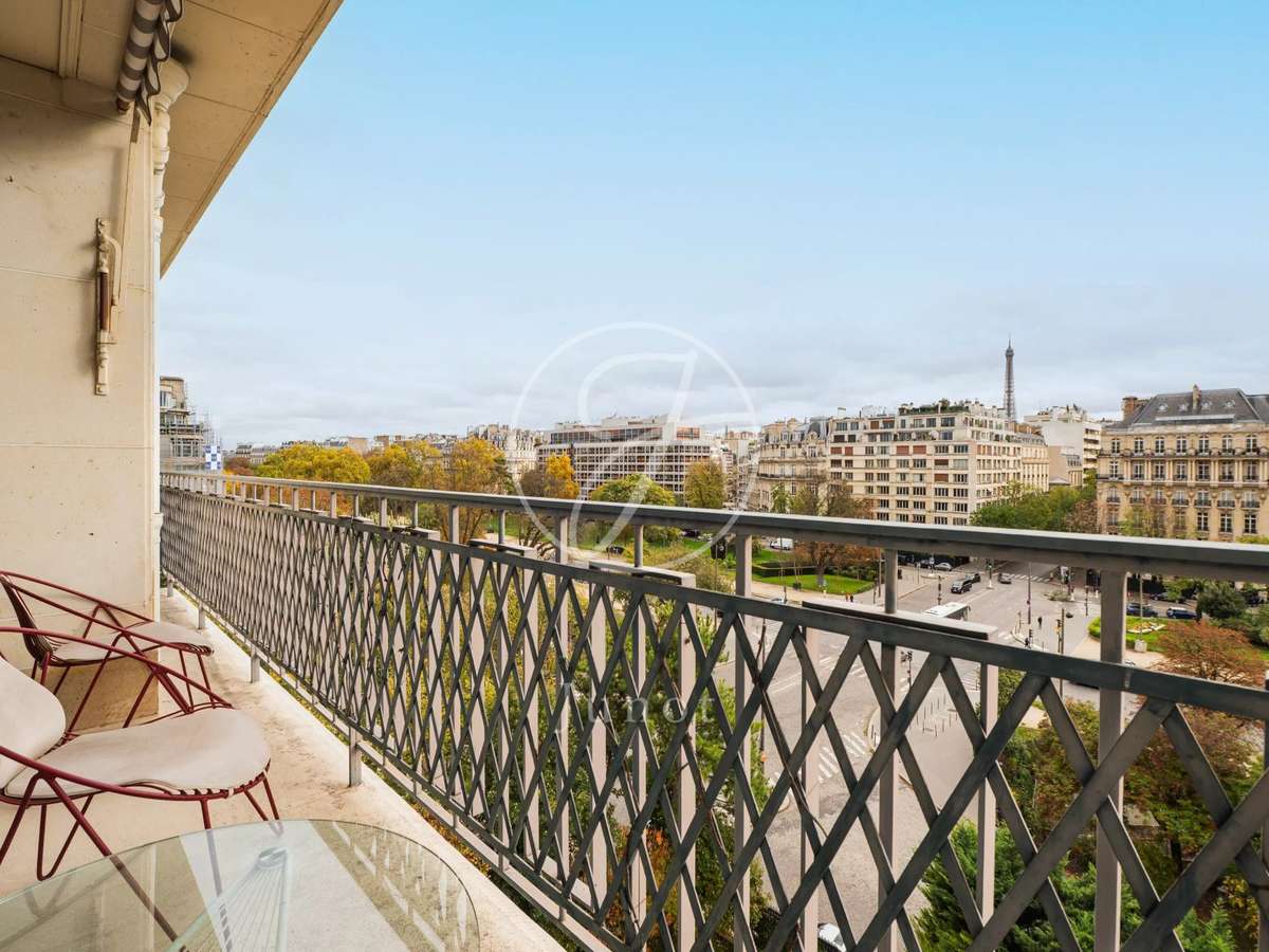 Apartment Paris 16e