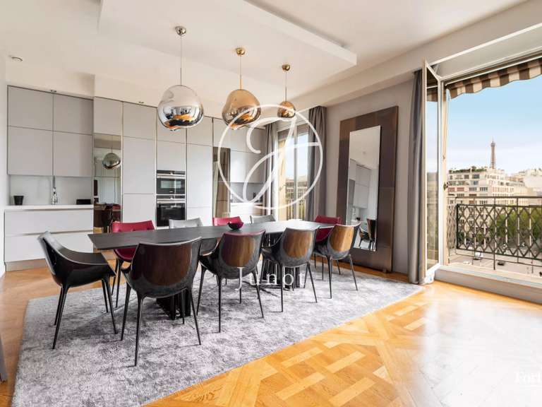 Appartement Paris 16e - 4 chambres - 207m²
