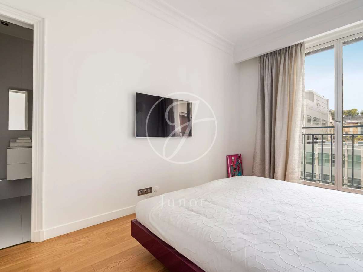 Apartment Paris 16e