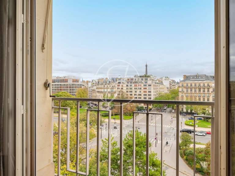 Appartement Paris 16e - 4 chambres - 207m²