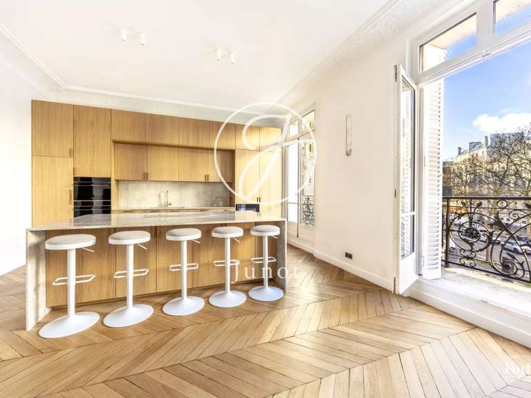 Appartement Paris 16e - 4 chambres - 205m²