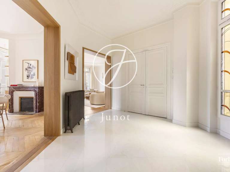 Appartement Paris 16e - 4 chambres - 205m²