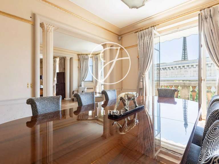 Appartement Paris 16e - 4 chambres - 331m²