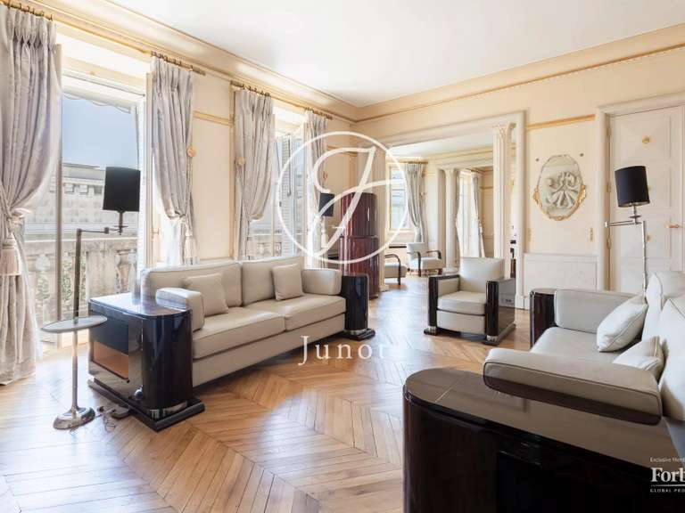 Appartement Paris 16e - 4 chambres - 331m²