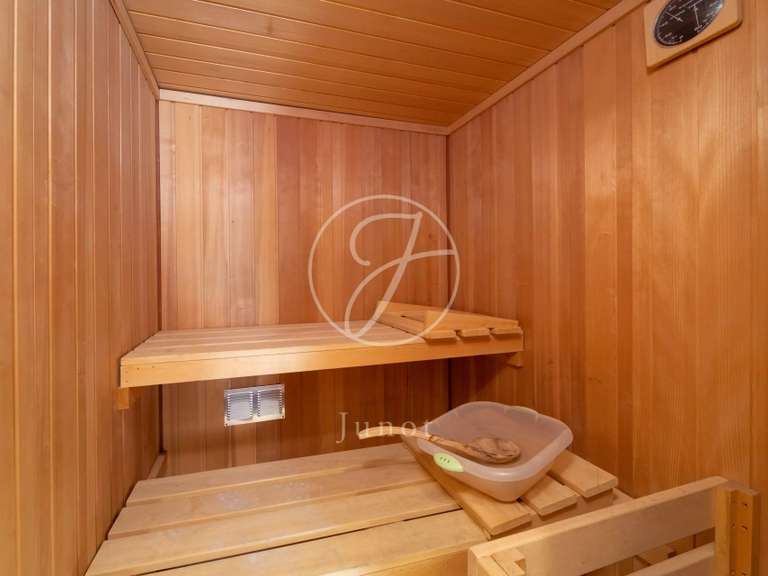 Appartement Paris 16e - 4 chambres - 331m²