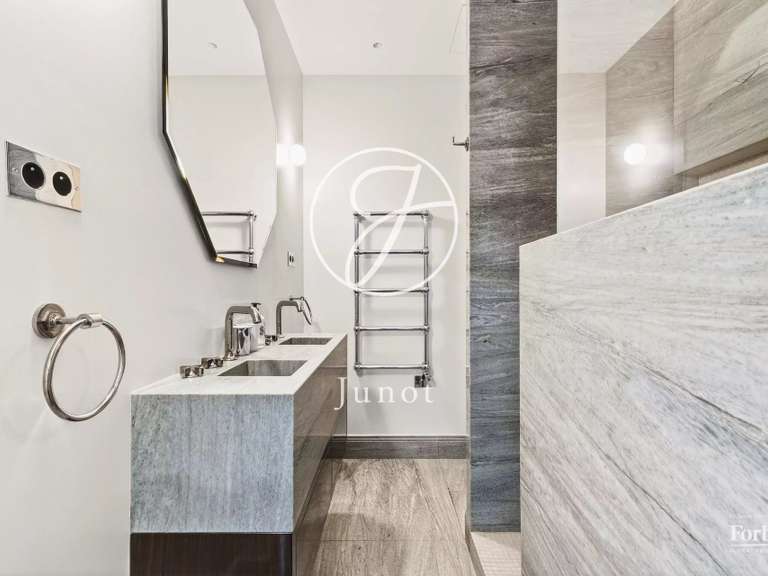 Appartement Paris 16e - 2 chambres - 91m²